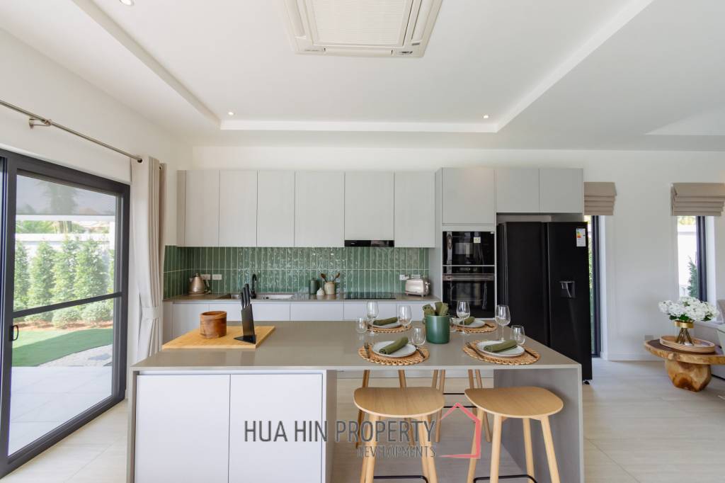 New Modern pool villa with solar in Thap Tai Hua Hin