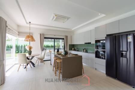 New Modern pool villa with solar in Thap Tai Hua Hin