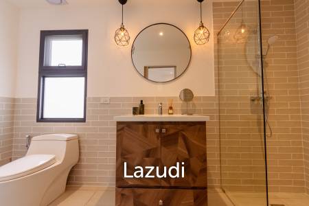 New Modern pool villa with solar in Thap Tai Hua Hin