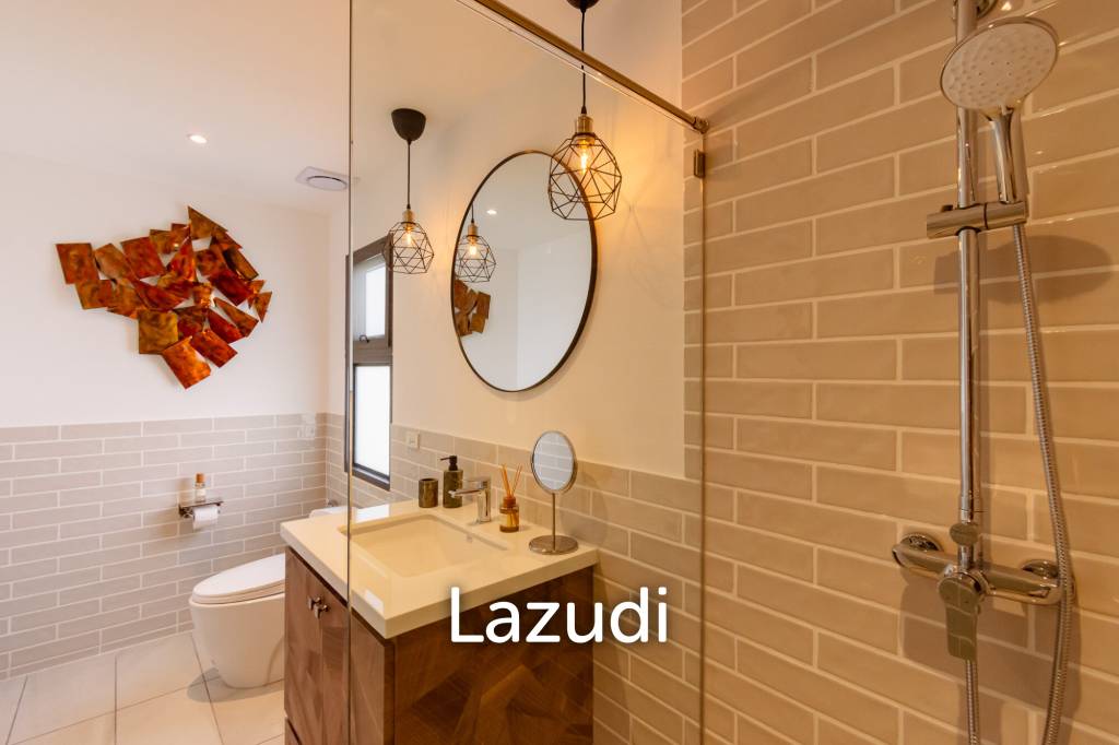 New Modern pool villa with solar in Thap Tai Hua Hin