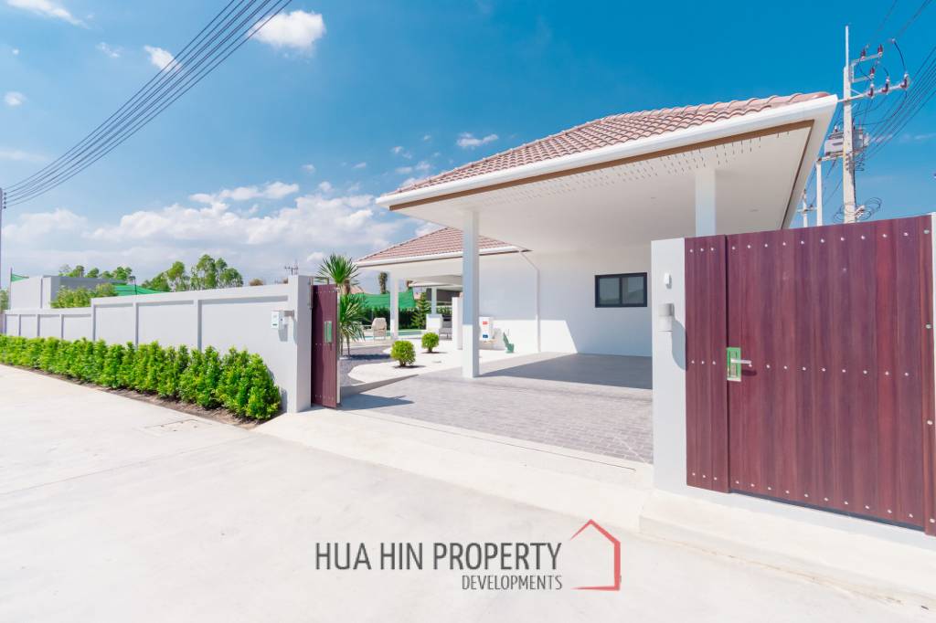 New Modern pool villa with solar in Thap Tai Hua Hin