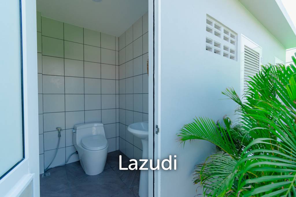 New Modern pool villa with solar in Thap Tai Hua Hin