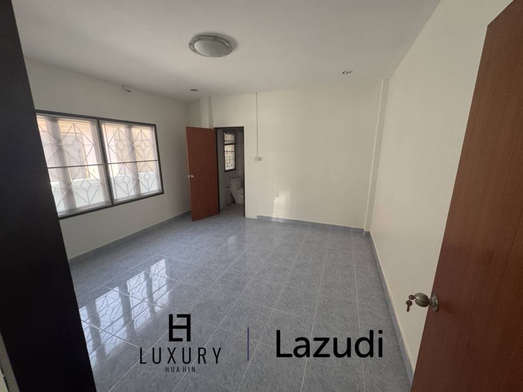 384 平方米 3 床 房子 对于 销售