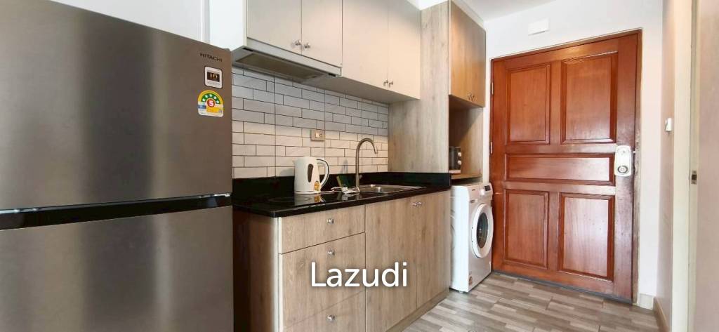 Studio 1 Bathroom 42 SQ.M. Pattaya Hill Resort