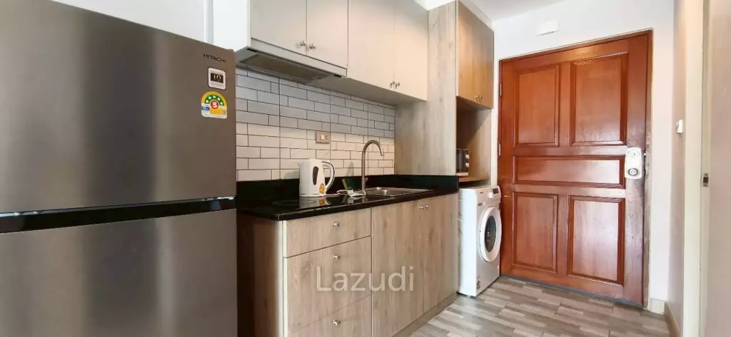 Studio 1 Bathroom 42 SQ.M. Pattaya Hill Resort