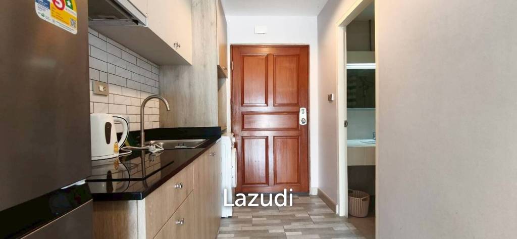 Studio 1 Bathroom 42 SQ.M. Pattaya Hill Resort