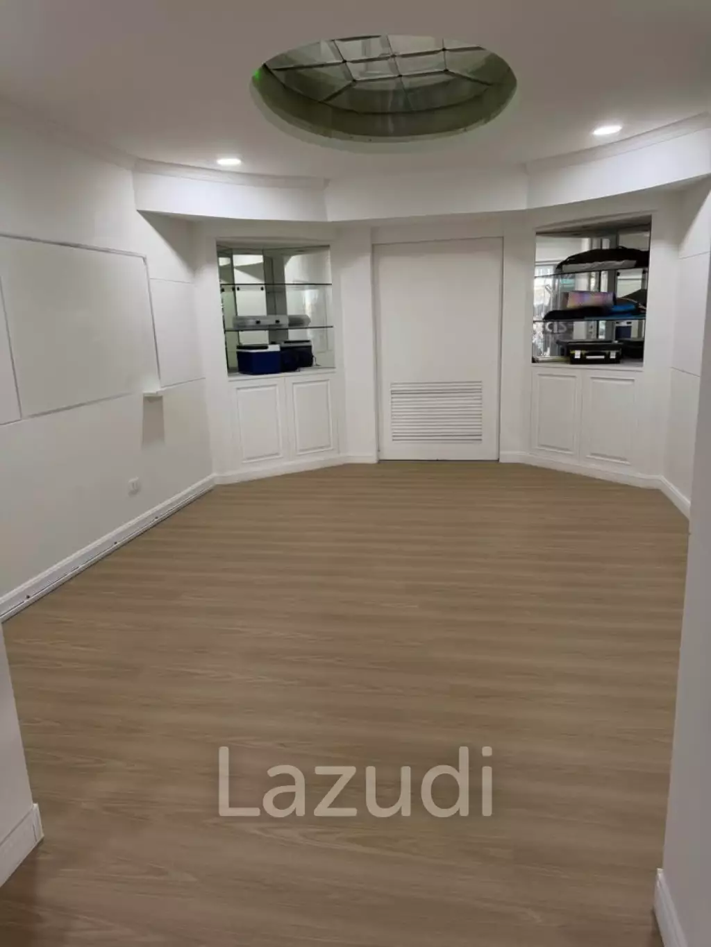 5 Bed Detached House For Sale 112 SQ.Wah