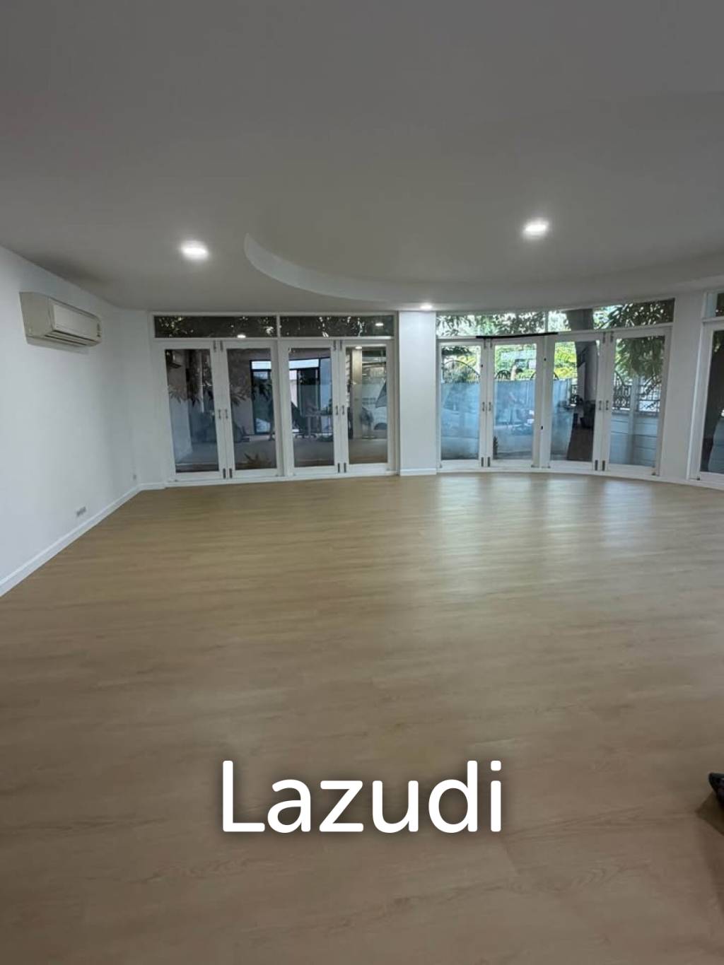 5 Bed Detached House For Sale 112 SQ.Wah
