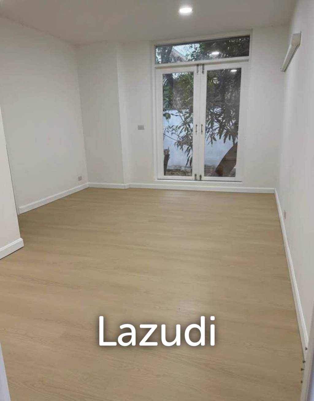 5 Bed Detached House For Sale 112 SQ.Wah