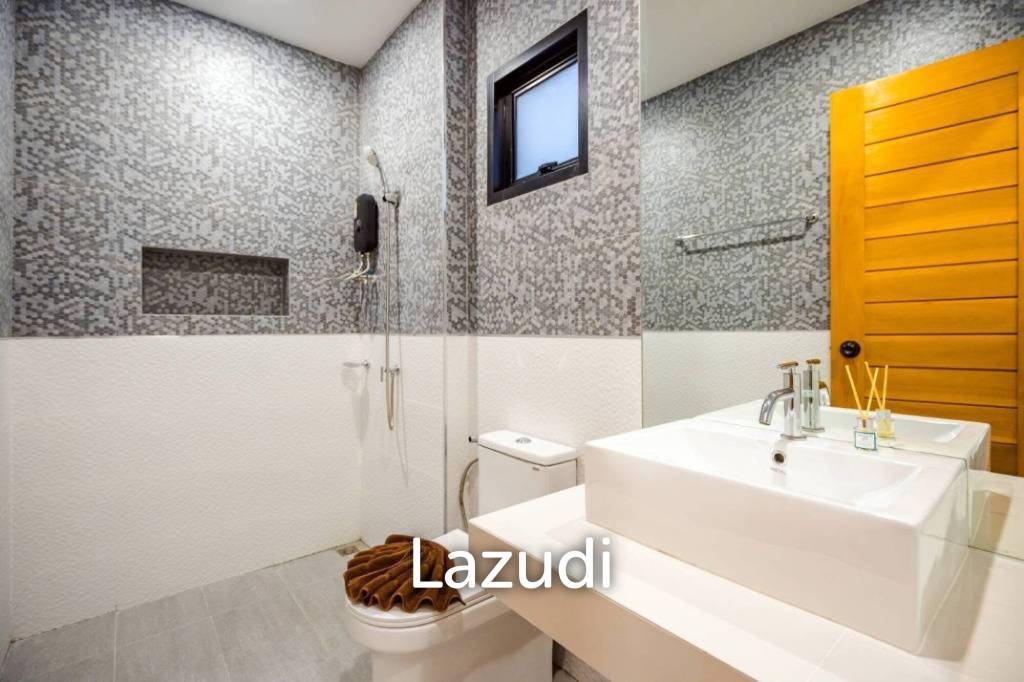 350 sqm 4 Bedroom Pool Villa for Sale in Hua Hin