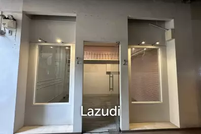 15 sqm loft-style retail unit in Lumphini Pathum Wan Bangkok