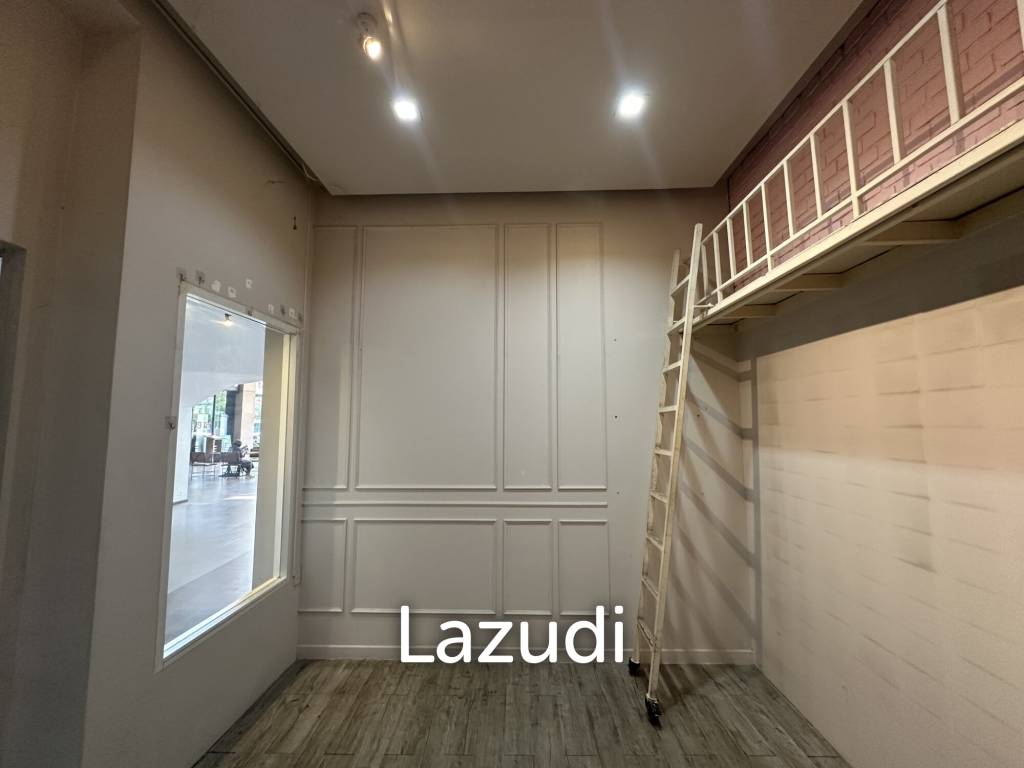 15 sqm loft-style retail unit in Lumphini Pathum Wan Bangkok