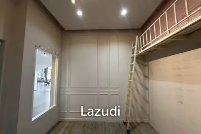 15 sqm loft-style retail unit in Lumphini Pathum Wan Bangkok