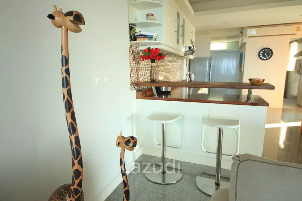 [Foreign Freehold] Sea View 2-Bed Condo in Plai Laem