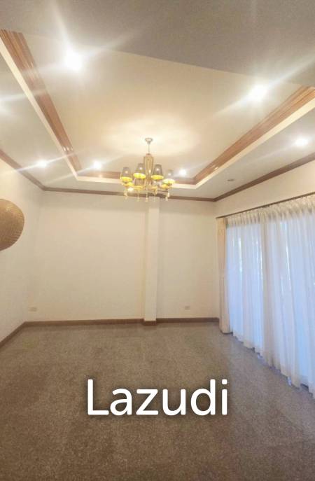 A beautiful , spacious home in Samor Phrong