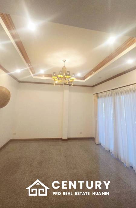 A beautiful , spacious home in Samor Phrong