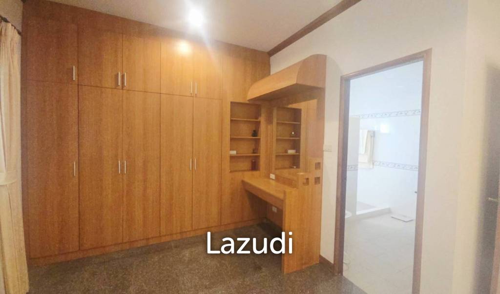 A beautiful , spacious home in Samor Phrong