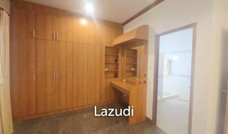 A beautiful , spacious home in Samor Phrong