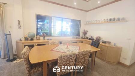 A beautiful , spacious home in Samor Phrong
