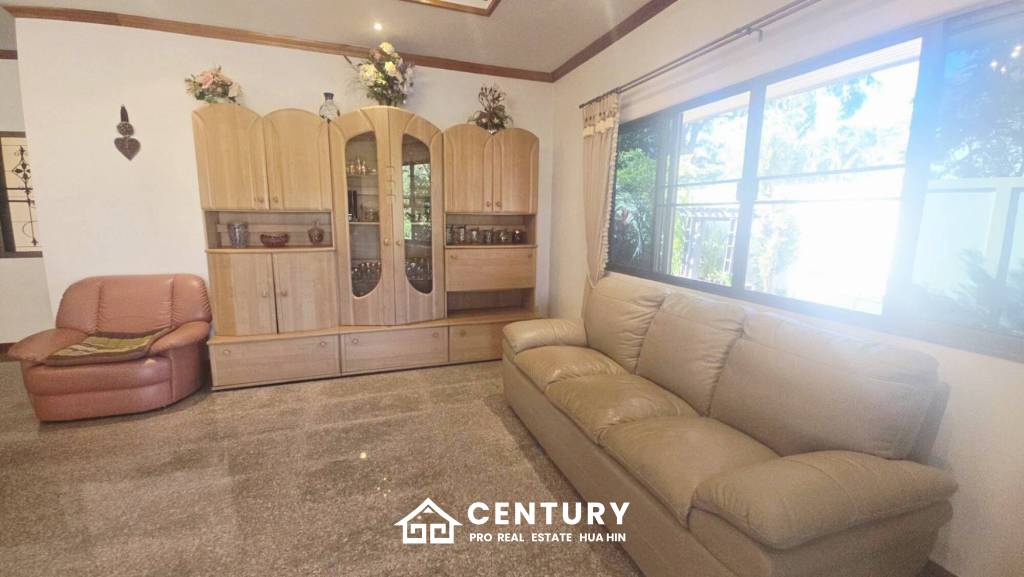 A beautiful , spacious home in Samor Phrong