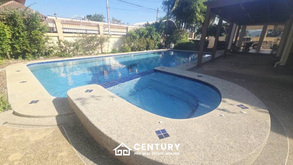 A beautiful , spacious home in Samor Phrong