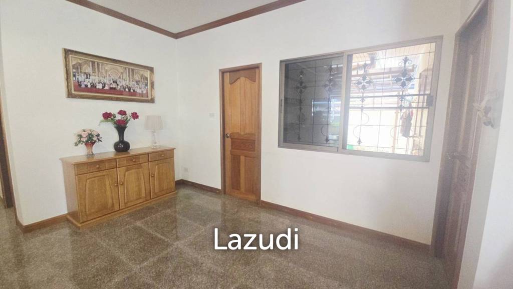 A beautiful , spacious home in Samor Phrong