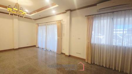 A beautiful , spacious home in Samor Phrong