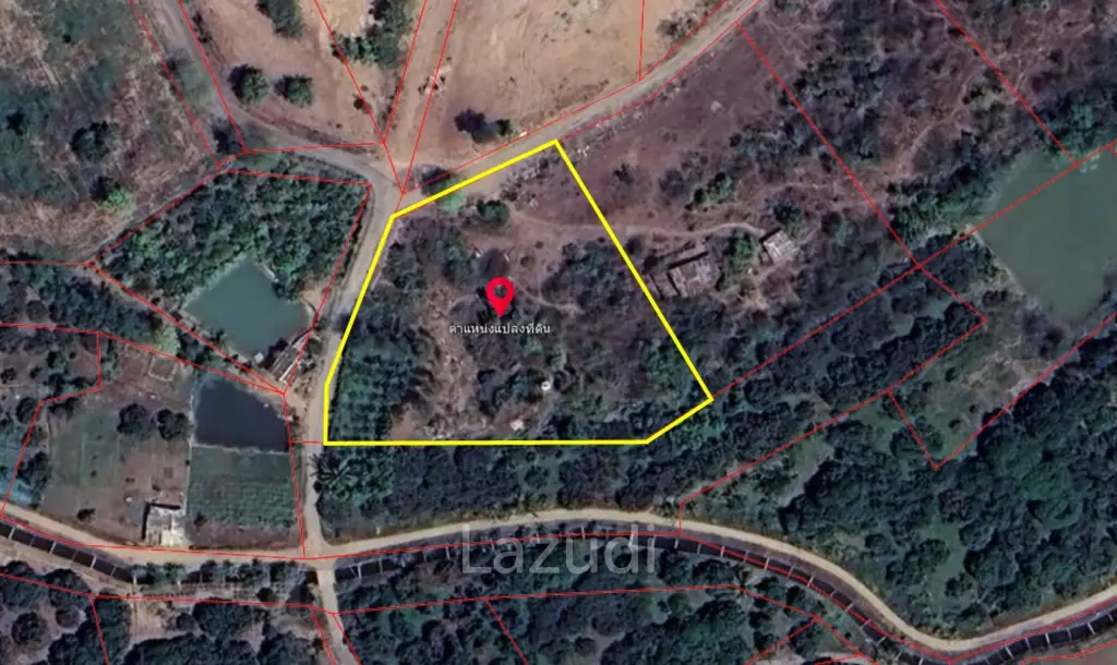 2 Rai Hilly Land for Sale in Doi Lo District, Chiang Mai.