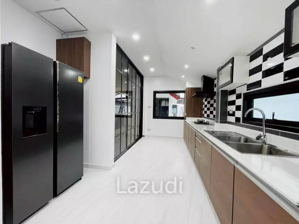3 Bedroom 3 Bathroom 220 SQ.M. Plenary Park