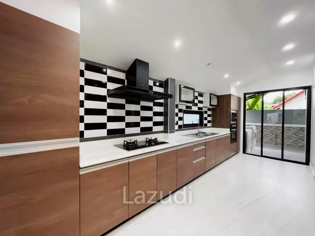 3 Bedroom 3 Bathroom 220 SQ.M. Plenary Park