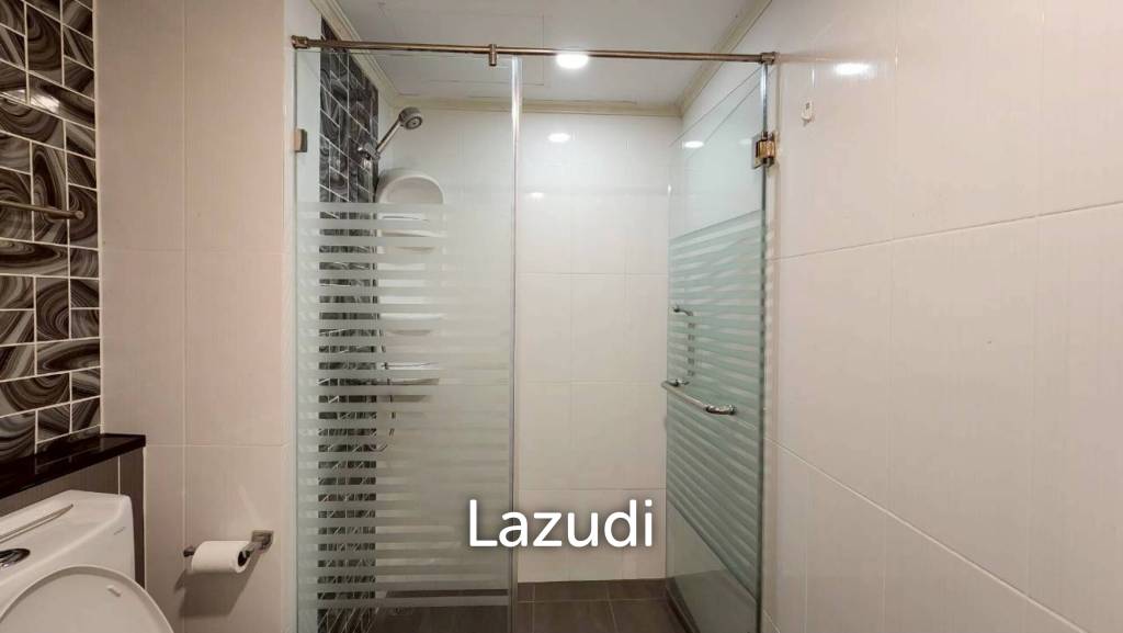 1 Bedroom 1 Bathroom 35 SQ.M. Dusit Grand Park 1