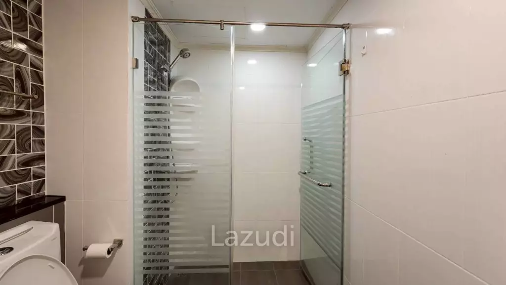 1 Bedroom 1 Bathroom 35 SQ.M. Dusit Grand Park 1