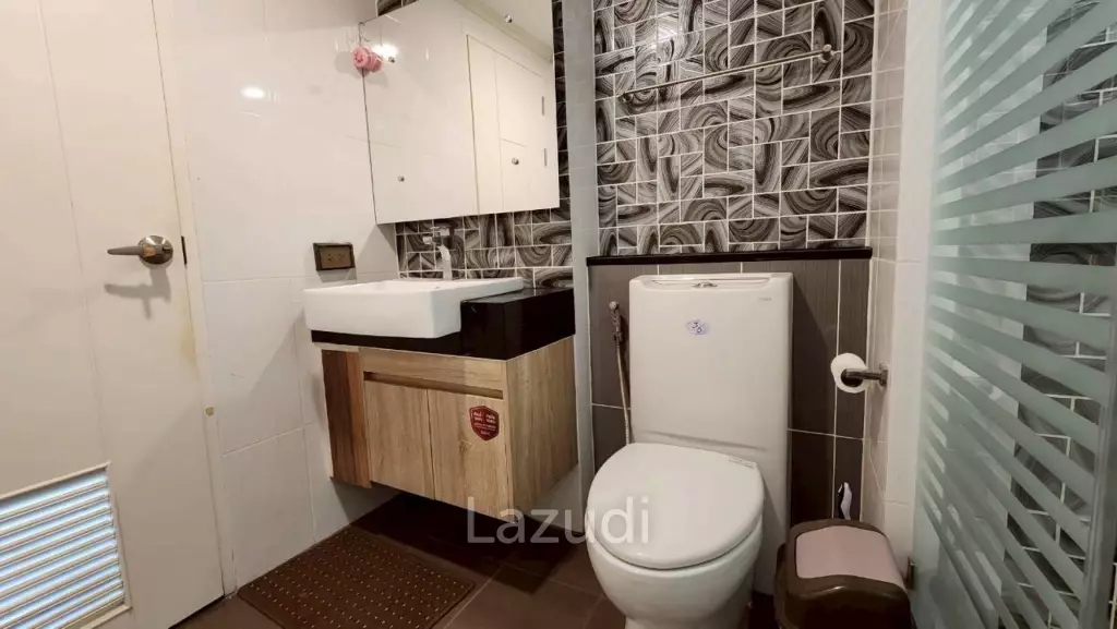 1 Bedroom 1 Bathroom 35 SQ.M. Dusit Grand Park 1