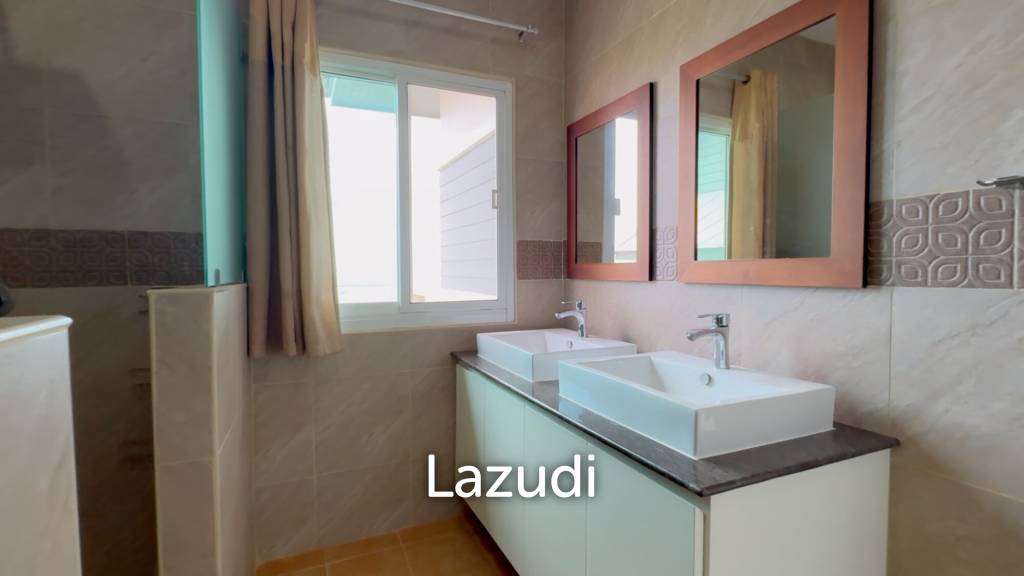 1,228 ตร.ม 5 เตียง 5 อาบน้ำ วิลล่า For ขาย