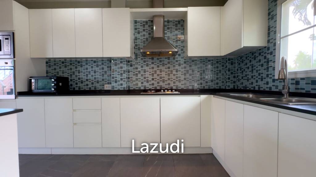 1,228 ตร.ม 5 เตียง 5 อาบน้ำ วิลล่า For ขาย