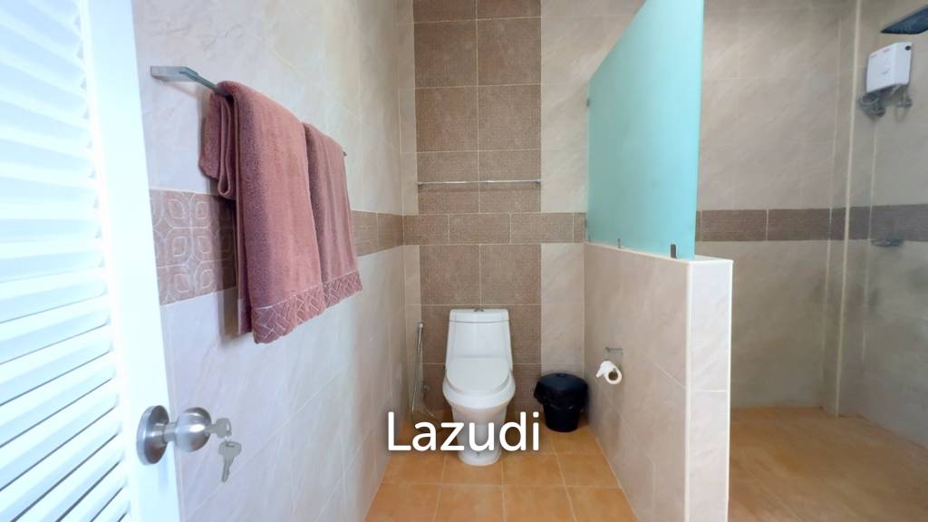 1,228 ตร.ม 5 เตียง 5 อาบน้ำ วิลล่า For ขาย