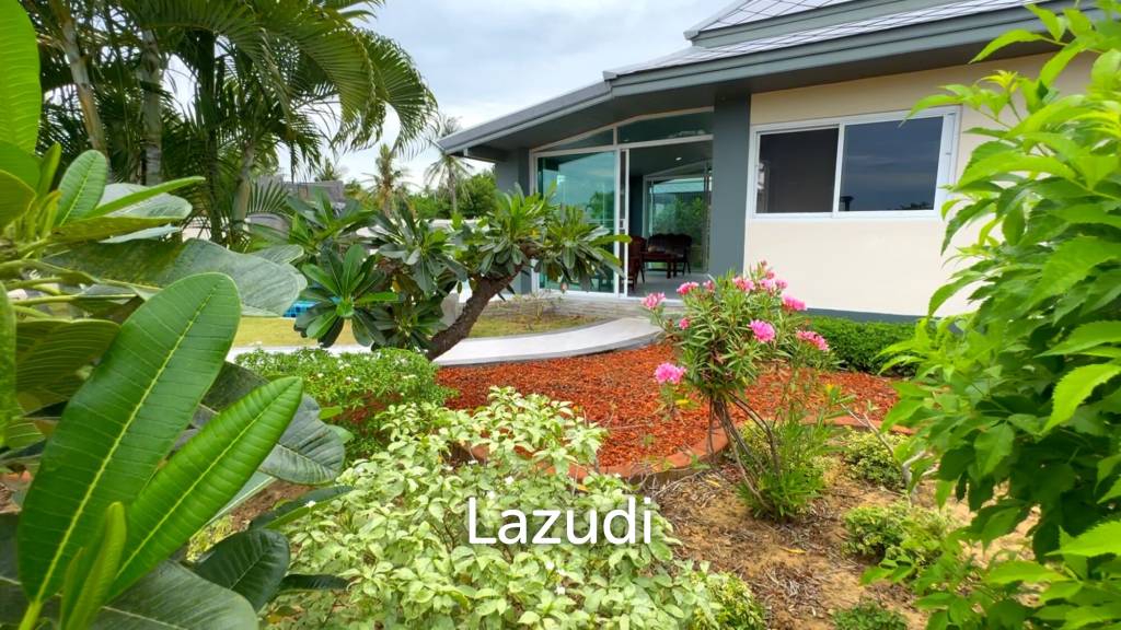 1,228 ตร.ม 5 เตียง 5 อาบน้ำ วิลล่า For ขาย