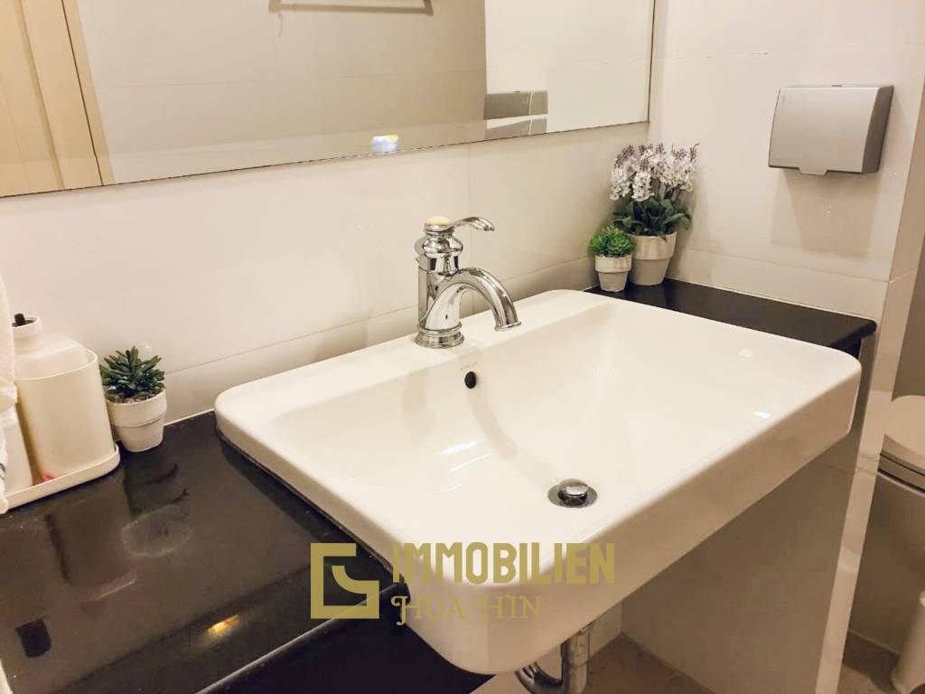 4. Stock / 2 Schlafzimmer + 2 Bäder / Balkon