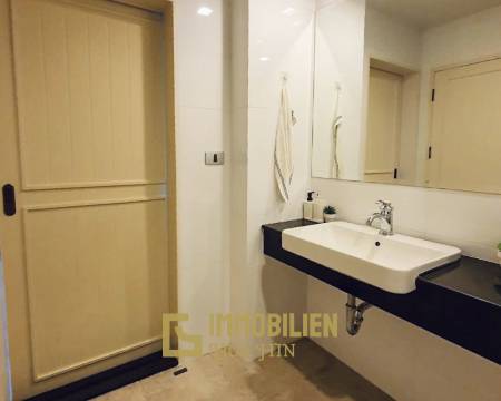 4. Stock / 2 Schlafzimmer + 2 Bäder / Balkon