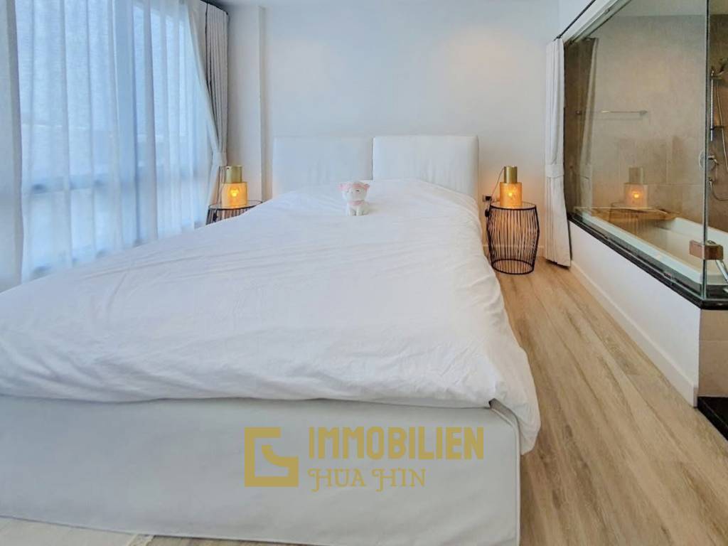 4. Stock / 2 Schlafzimmer + 2 Bäder / Balkon