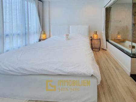 4. Stock / 2 Schlafzimmer + 2 Bäder / Balkon