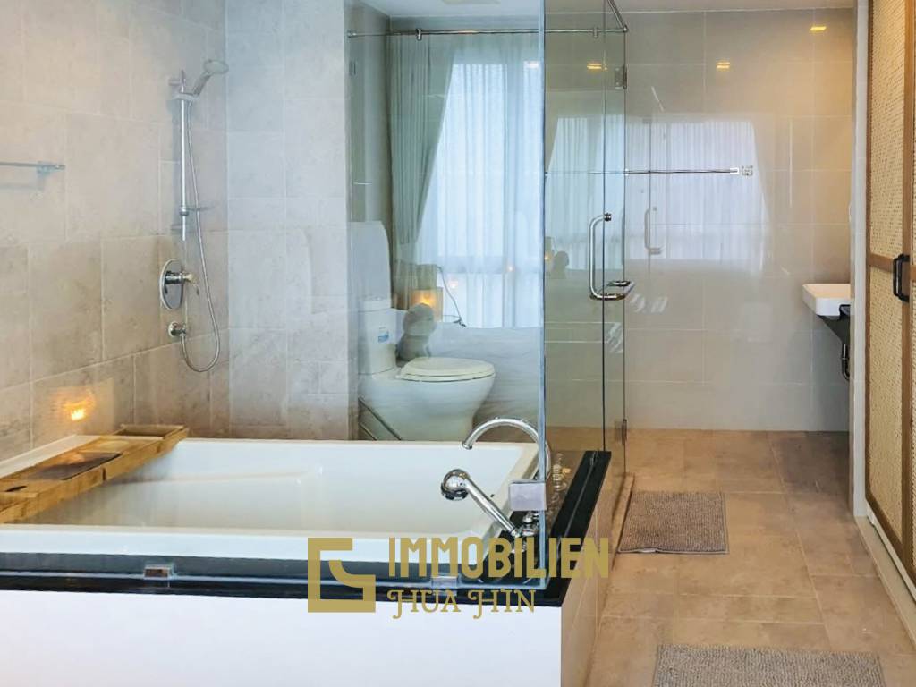 4. Stock / 2 Schlafzimmer + 2 Bäder / Balkon