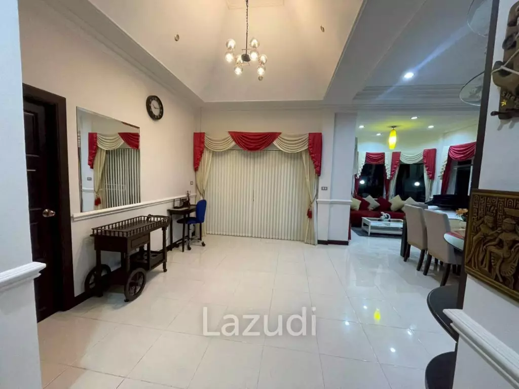 3 Bedroom 4 Bathroom 200 SQ.M. Hill View Villas