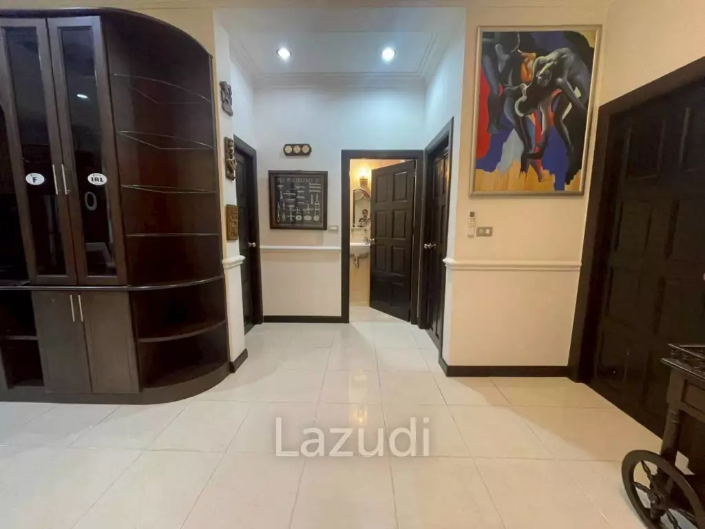 3 Bedroom 4 Bathroom 200 SQ.M. Hill View Villas
