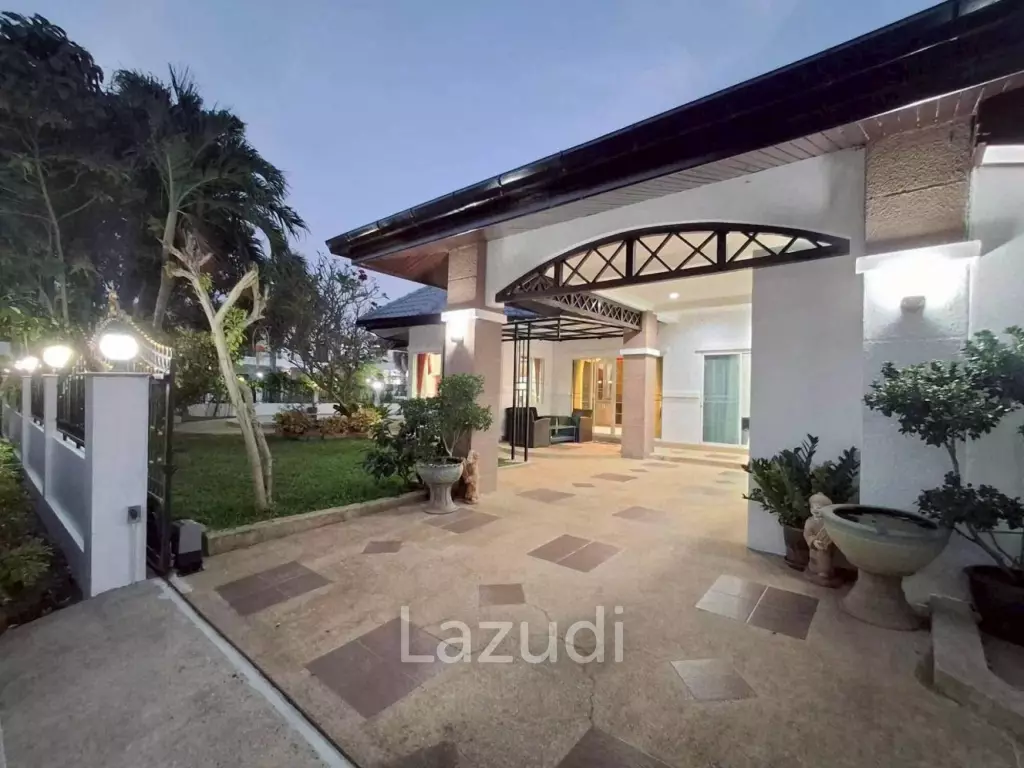3 Bedroom 4 Bathroom 200 SQ.M. Hill View Villas