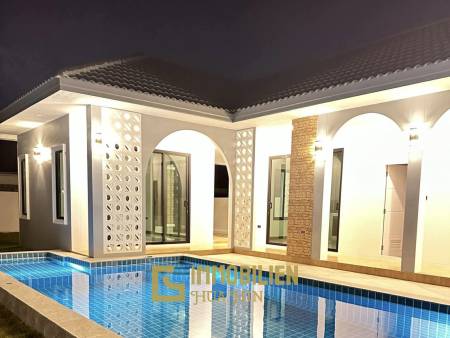 Modern / privater Pool / 3 Schlafzimmer