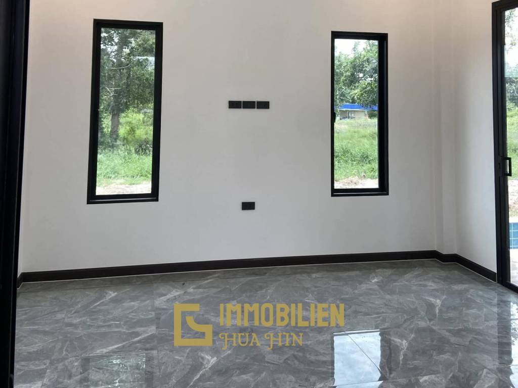 Modern / privater Pool / 3 Schlafzimmer