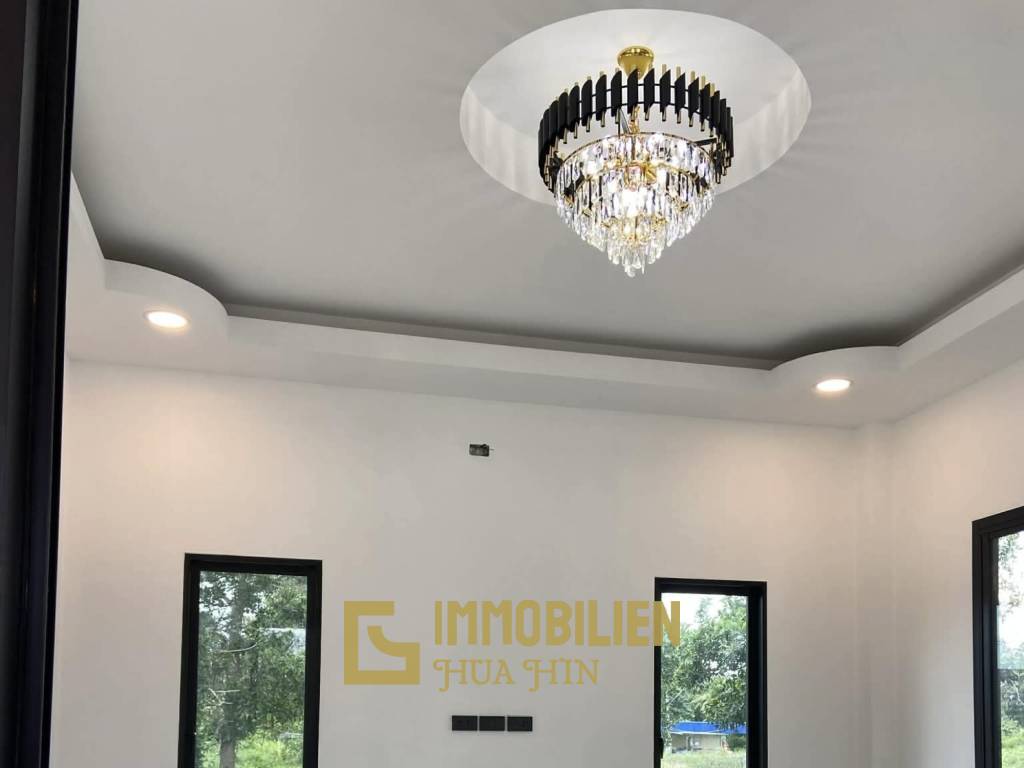 Modern / privater Pool / 3 Schlafzimmer