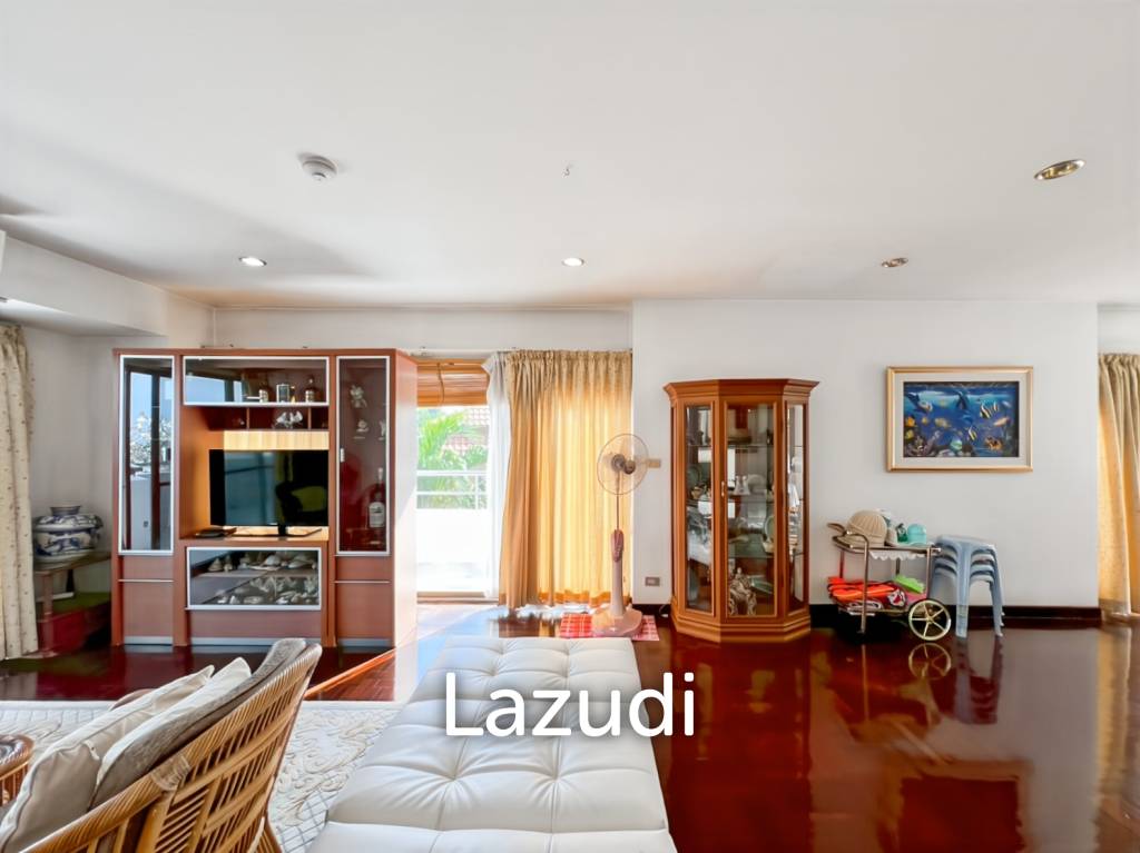 138 sqm 2 Bedroom Beachfront Condo in Cha-Am Laguna Condominium