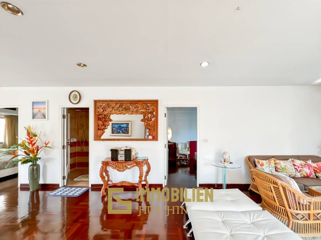 Strandlage / 138 qm Wohnfläche / private Balkone